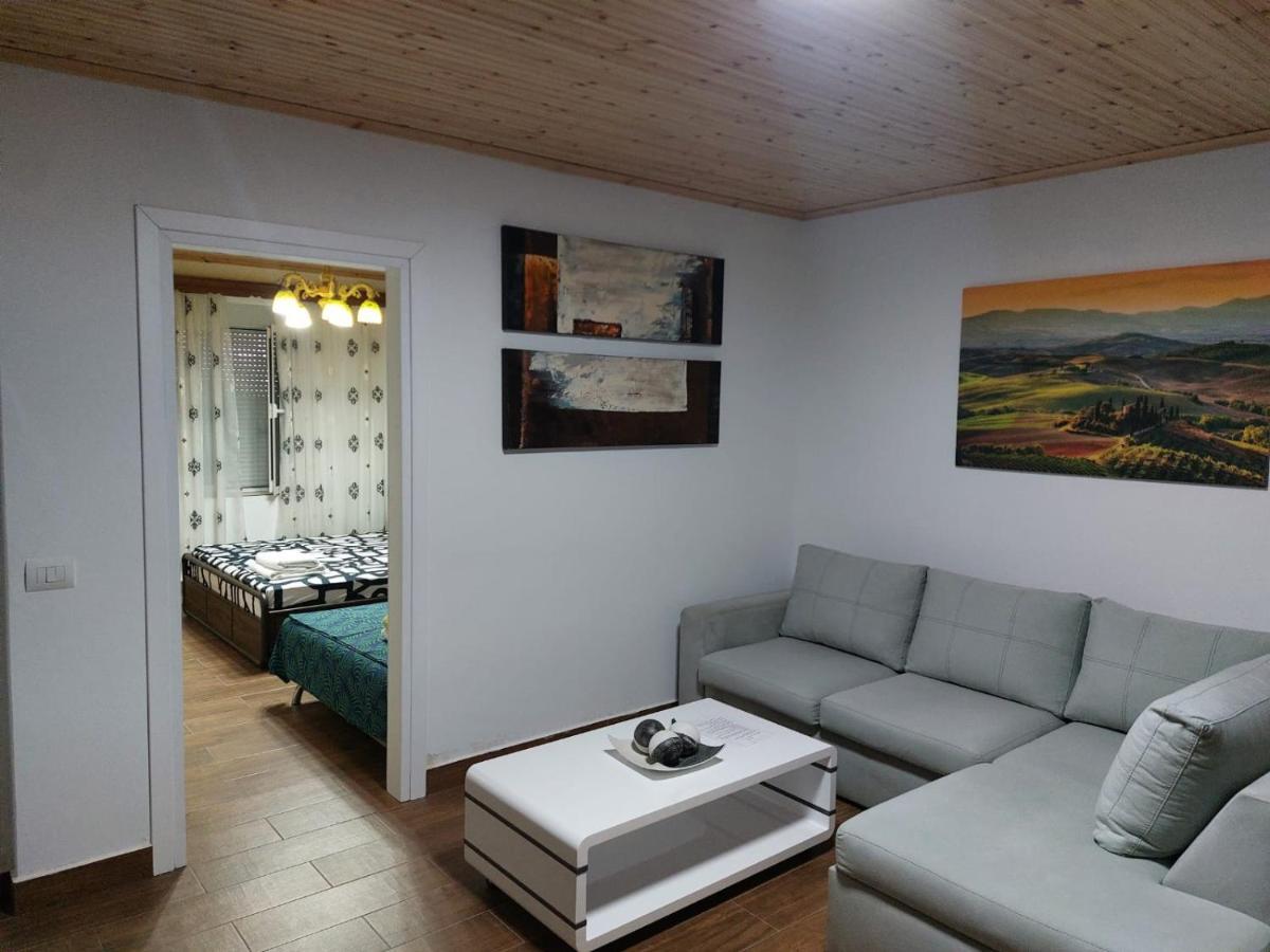 Herta Apartment Berat Luaran gambar